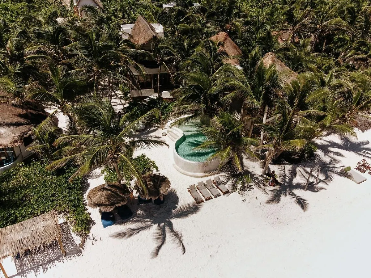 Hotel Mahayana Tulum Beach Homes